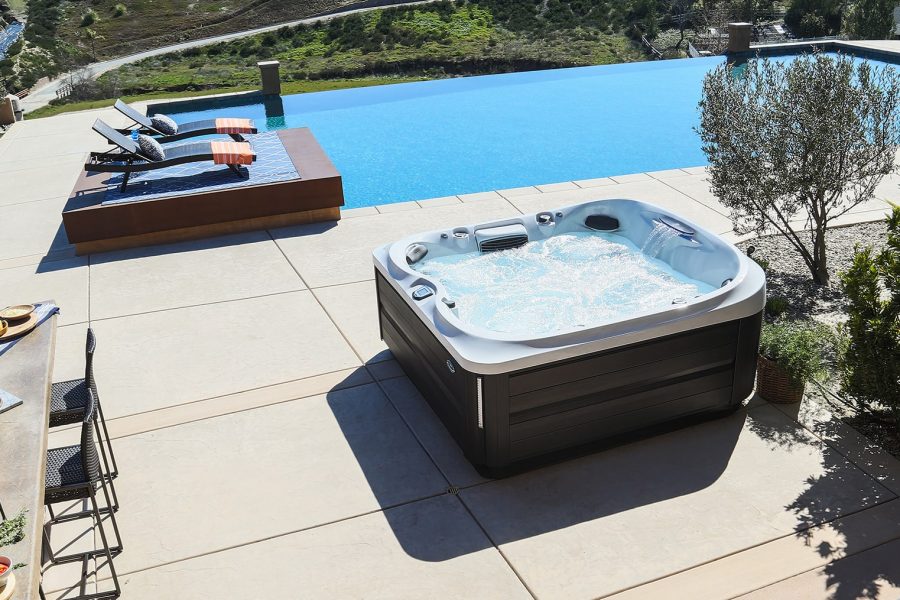 jacuzzi-hot-tub-installation jacuzzi-hot-tub-installation