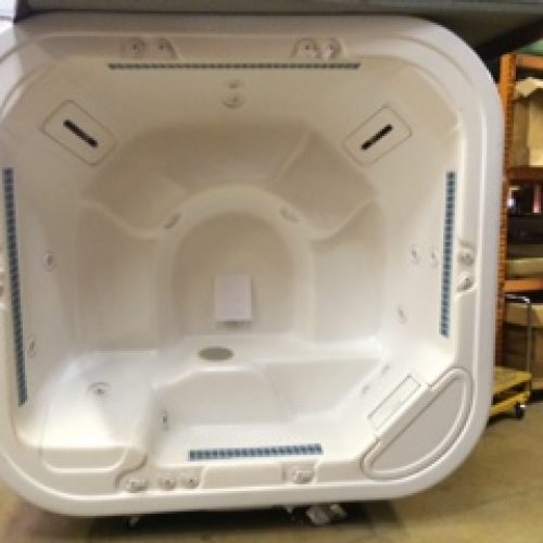 refurbished_hot_spring_grandee_wtile refurbished hot spring grandee with tile in San Antonio